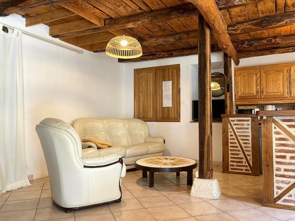 Location Gite Entre Cahors Et St Cirq Lapopie Arcambal Exterior photo